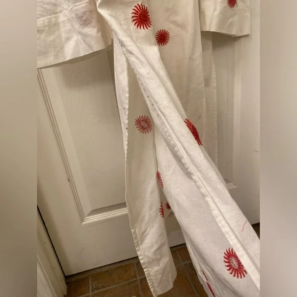 Free people White Dress with Red Floral Embroidery size XS oversized - Picture 8 of 10